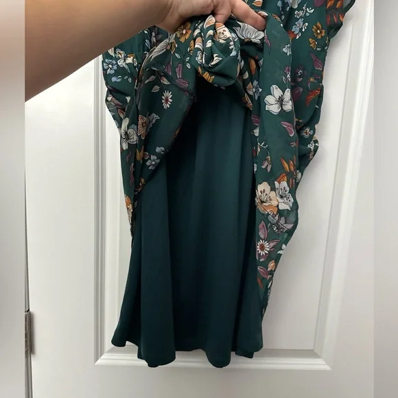 Eyeshadow forest green short sleeve dress with floral print midi - Picture 6 of 9